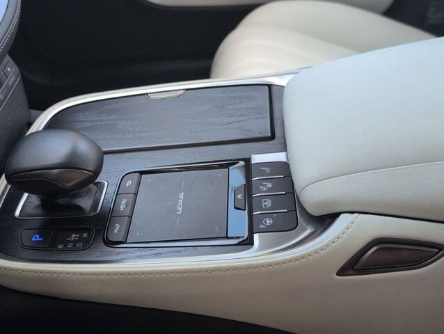 2022 Lexus LS 500h San Antonio TX