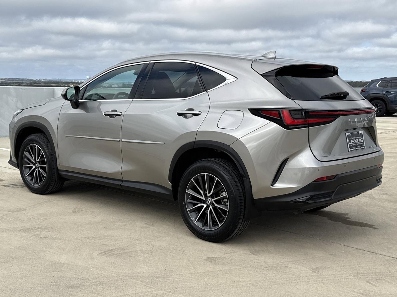 2022 Lexus NX 350h Premium