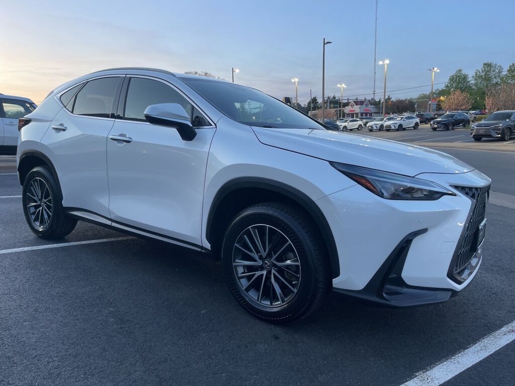 2022 Lexus NX 350h Premium