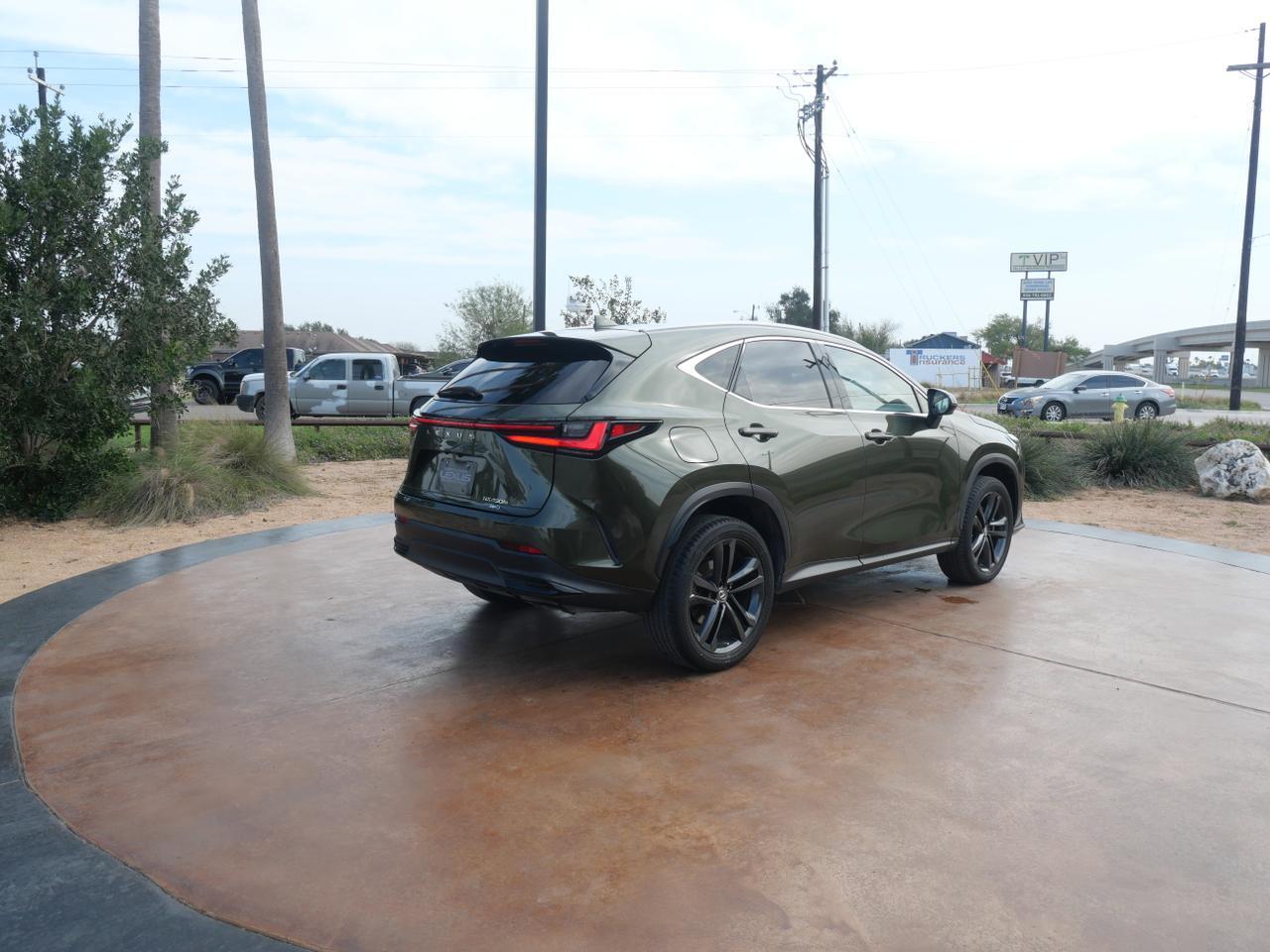 2022 Lexus NX 450h+ Luxury