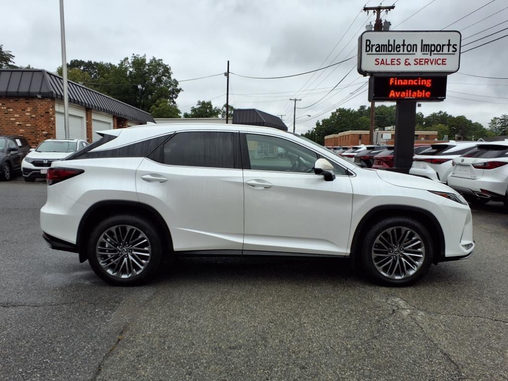 2022 Lexus RX 350 .