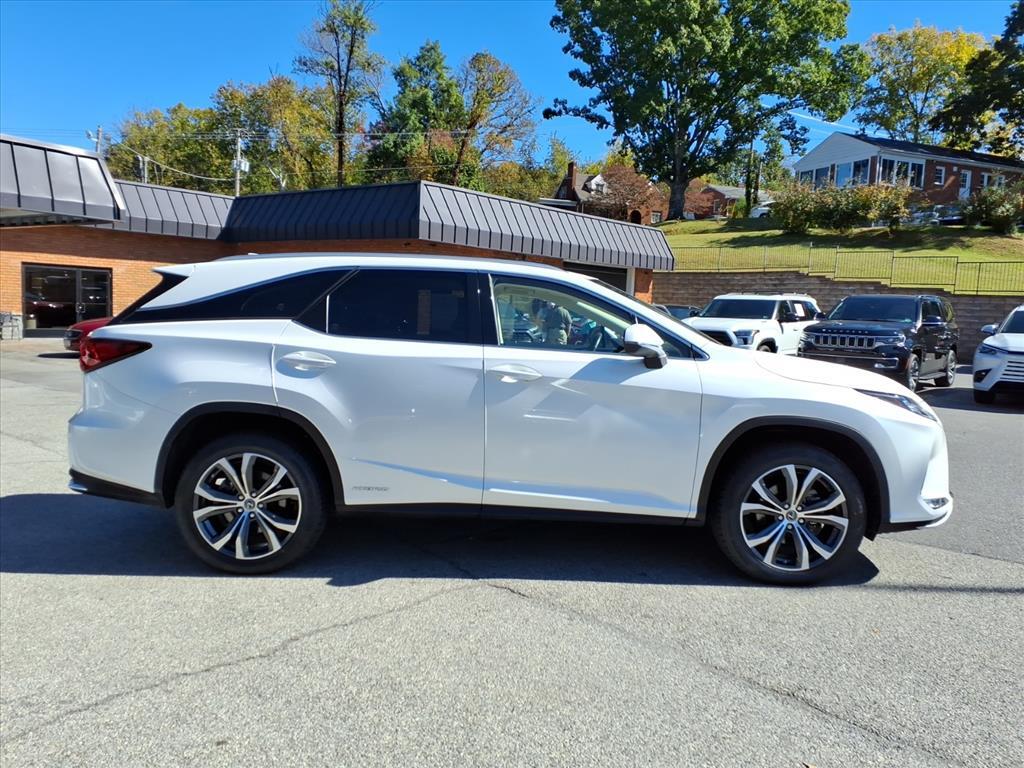 2022 Lexus RX 450hL .