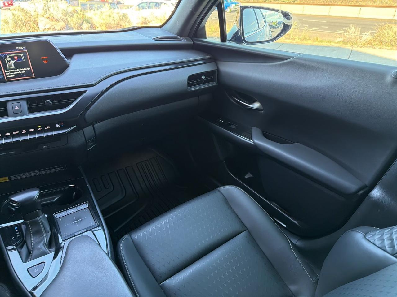 2022 Lexus UX 200 Base Bend OR