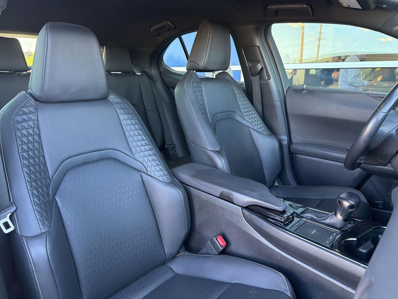 2022 Lexus UX 200 Base Bend OR