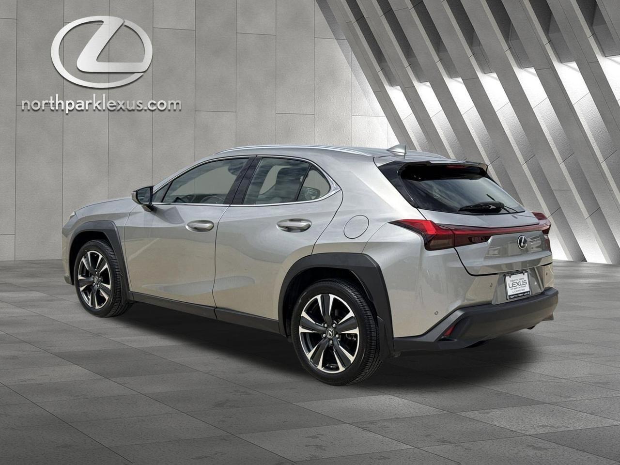 2022 Lexus UX 200