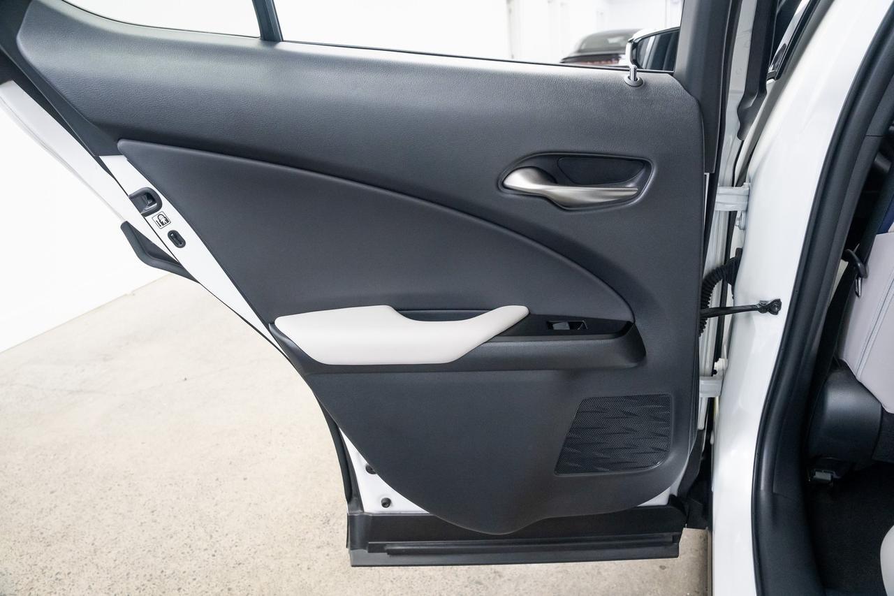 2022 Lexus UX 250h Base Vented Seats Premium Package Portland OR