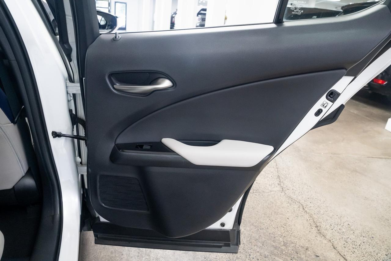 2022 Lexus UX 250h Base Vented Seats Premium Package Portland OR