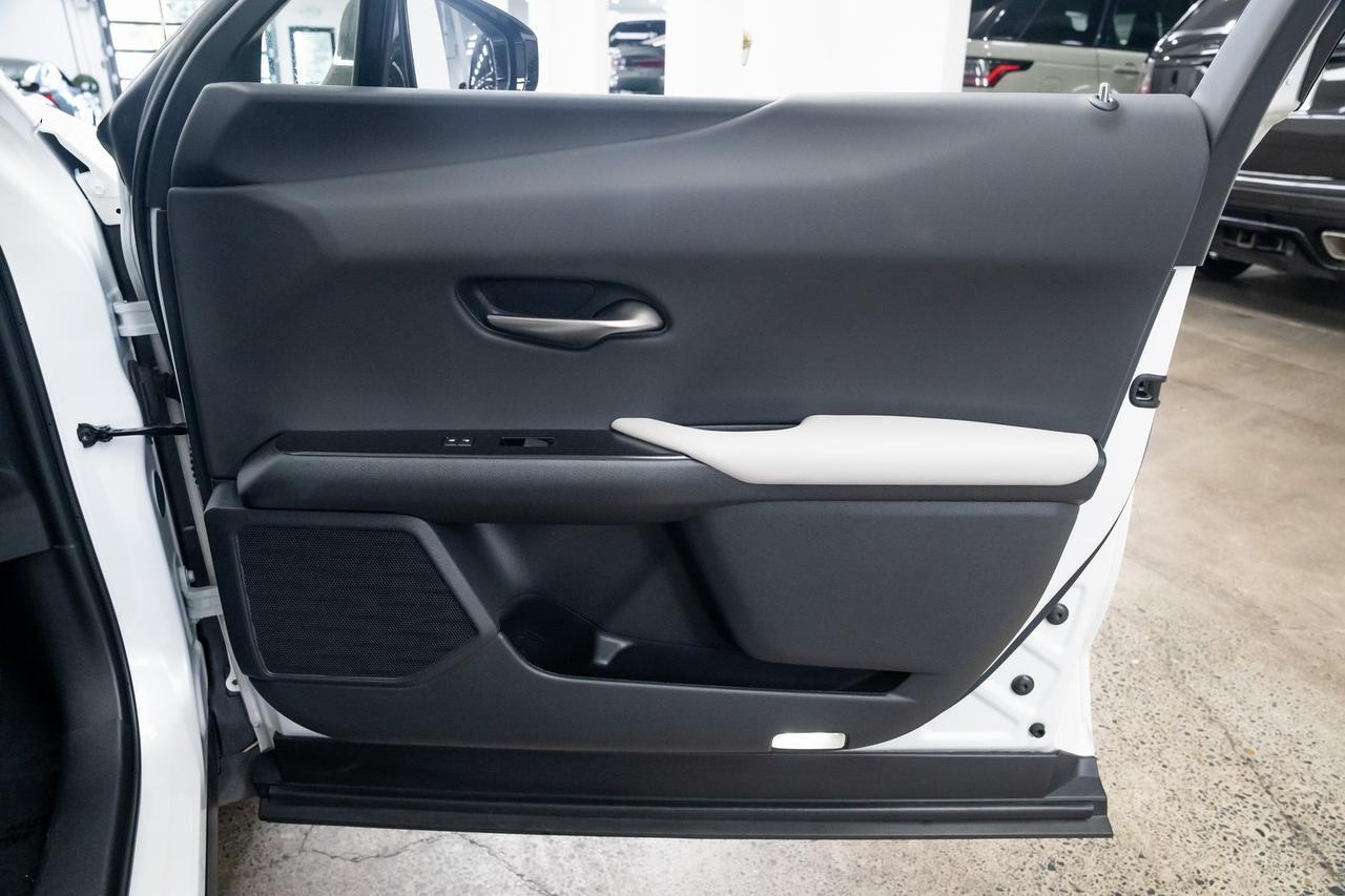 2022 Lexus UX 250h Base Vented Seats Premium Package Portland OR