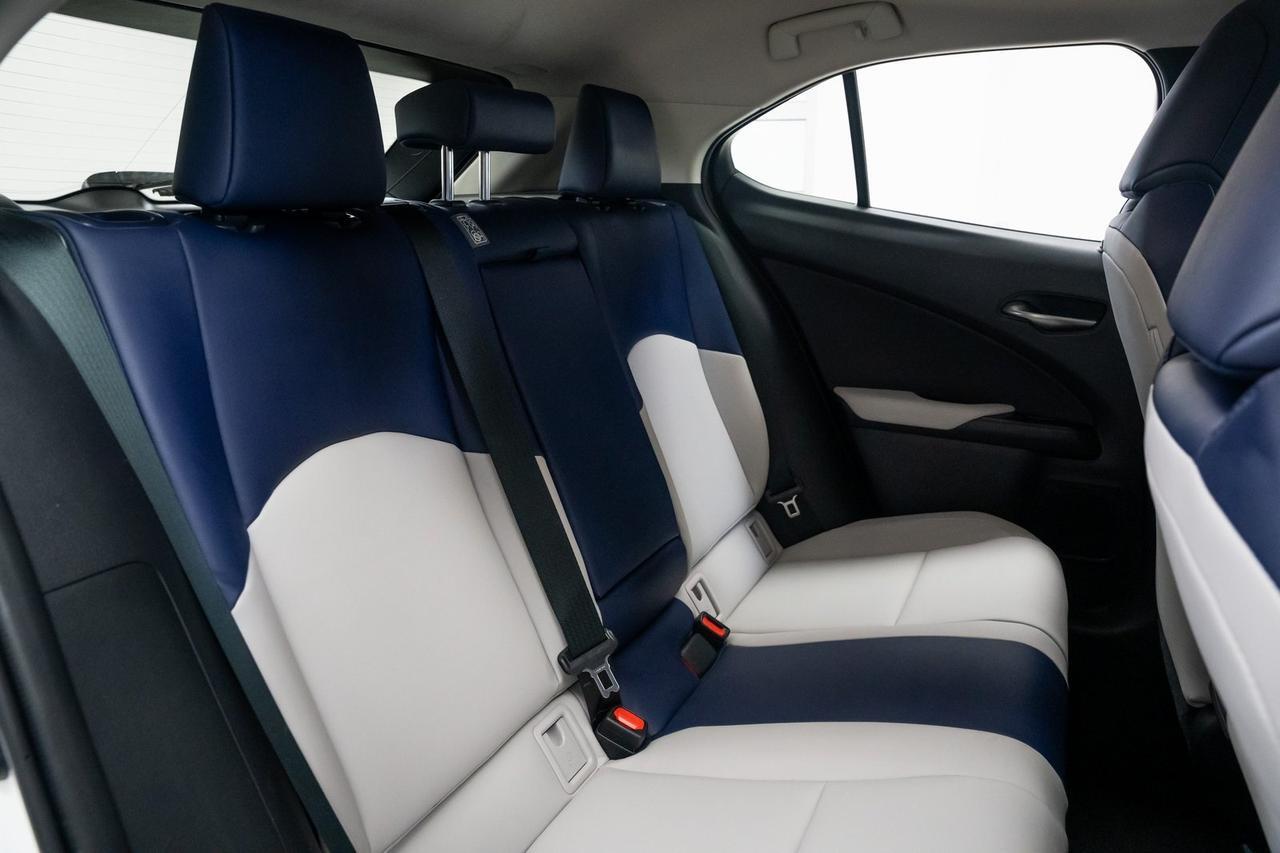 2022 Lexus UX 250h Base Vented Seats Premium Package Portland OR