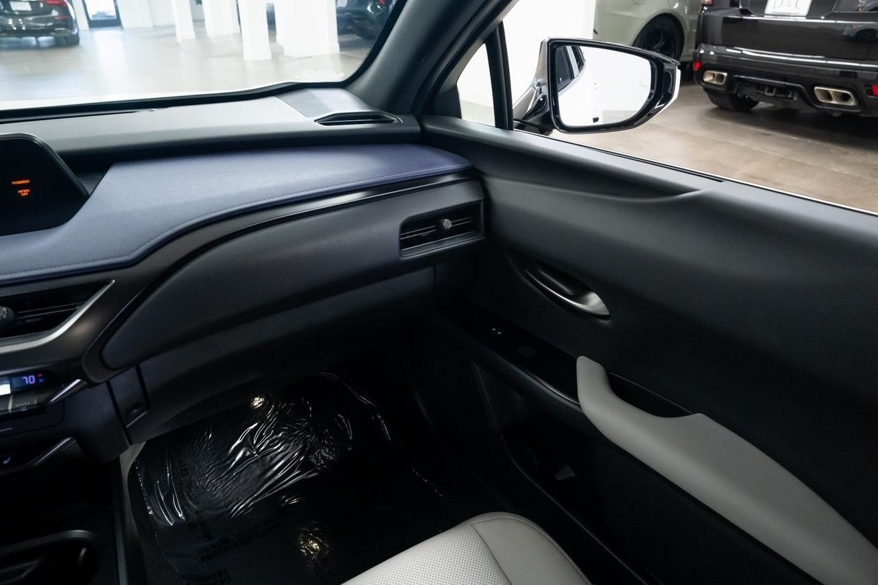 2022 Lexus UX 250h Base Vented Seats Premium Package Portland OR