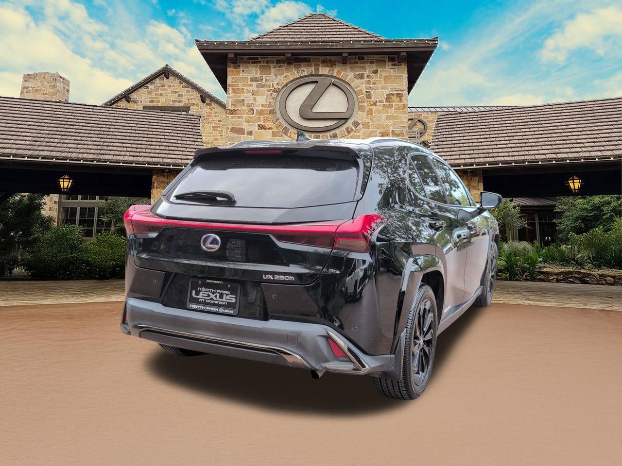 2022 Lexus UX 250h F SPORT