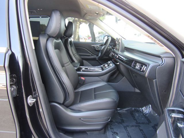 2022 Lincoln Aviator photo 15