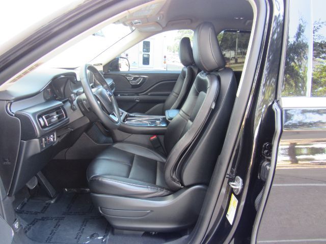 2022 Lincoln Aviator photo 8