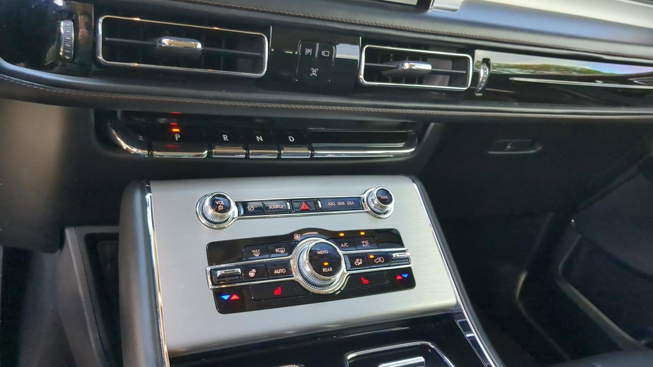 2022 Lincoln Aviator Standard