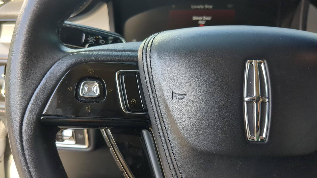 2022 Lincoln Aviator Standard