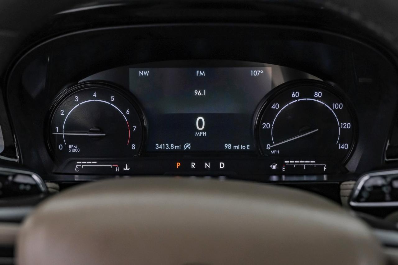 2022 Lincoln Corsair STANDARD BLIND SPOT ASSIST LANE KEEP ASSIST LEATHER HEATED SEATS Carrollton TX