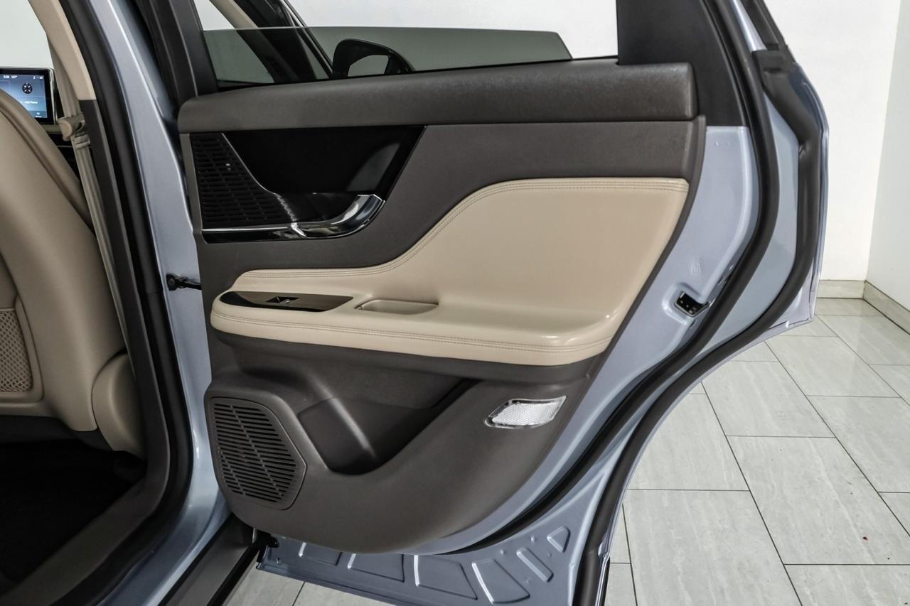2022 Lincoln Corsair STANDARD BLIND SPOT ASSIST LANE KEEP ASSIST LEATHER HEATED SEATS Carrollton TX