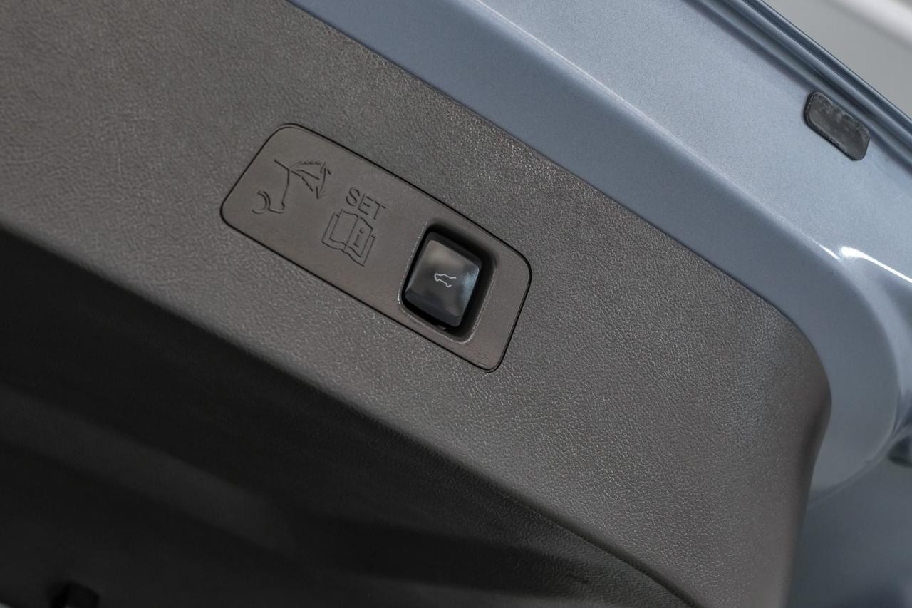 2022 Lincoln Corsair STANDARD BLIND SPOT ASSIST LANE KEEP ASSIST LEATHER HEATED SEATS Carrollton TX