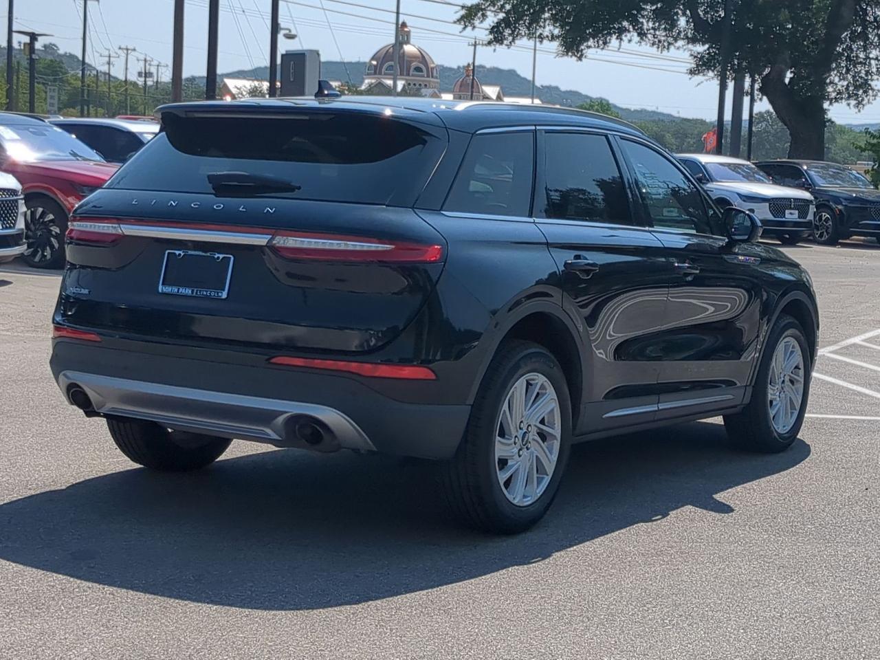 2022 Lincoln Corsair Standard