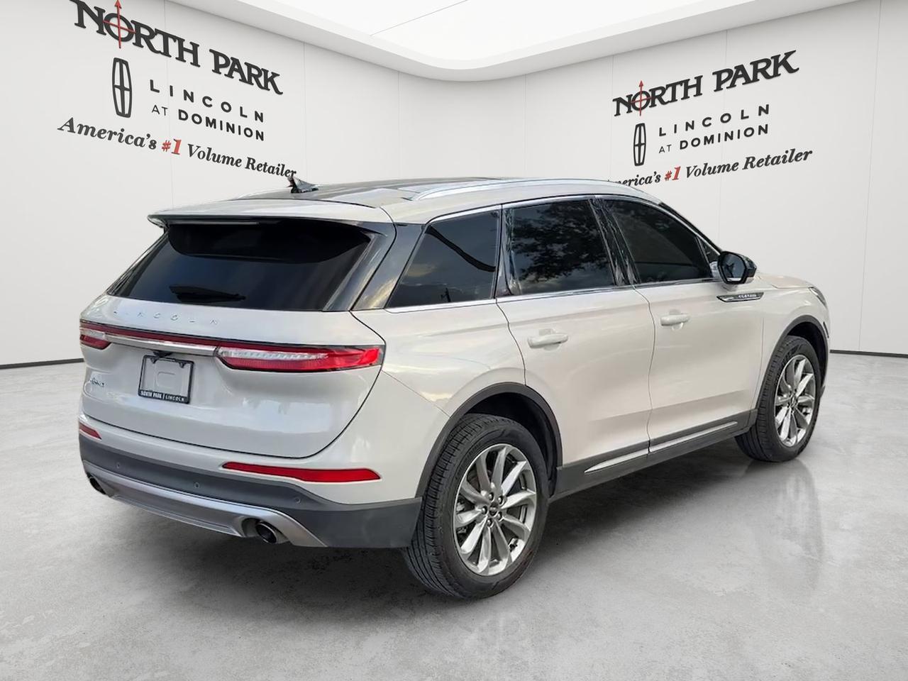 2022 Lincoln Corsair Standard