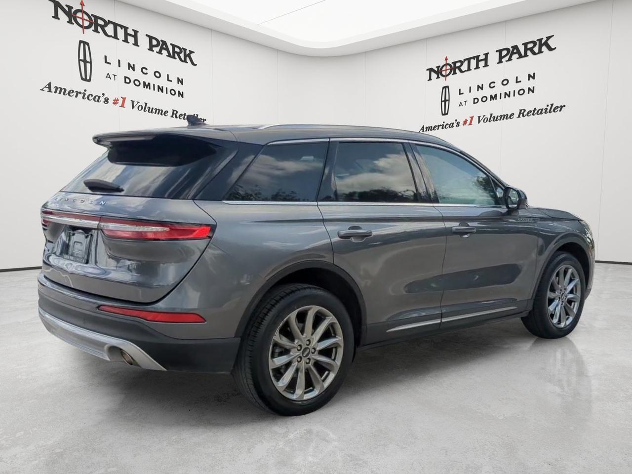 2022 Lincoln Corsair Standard