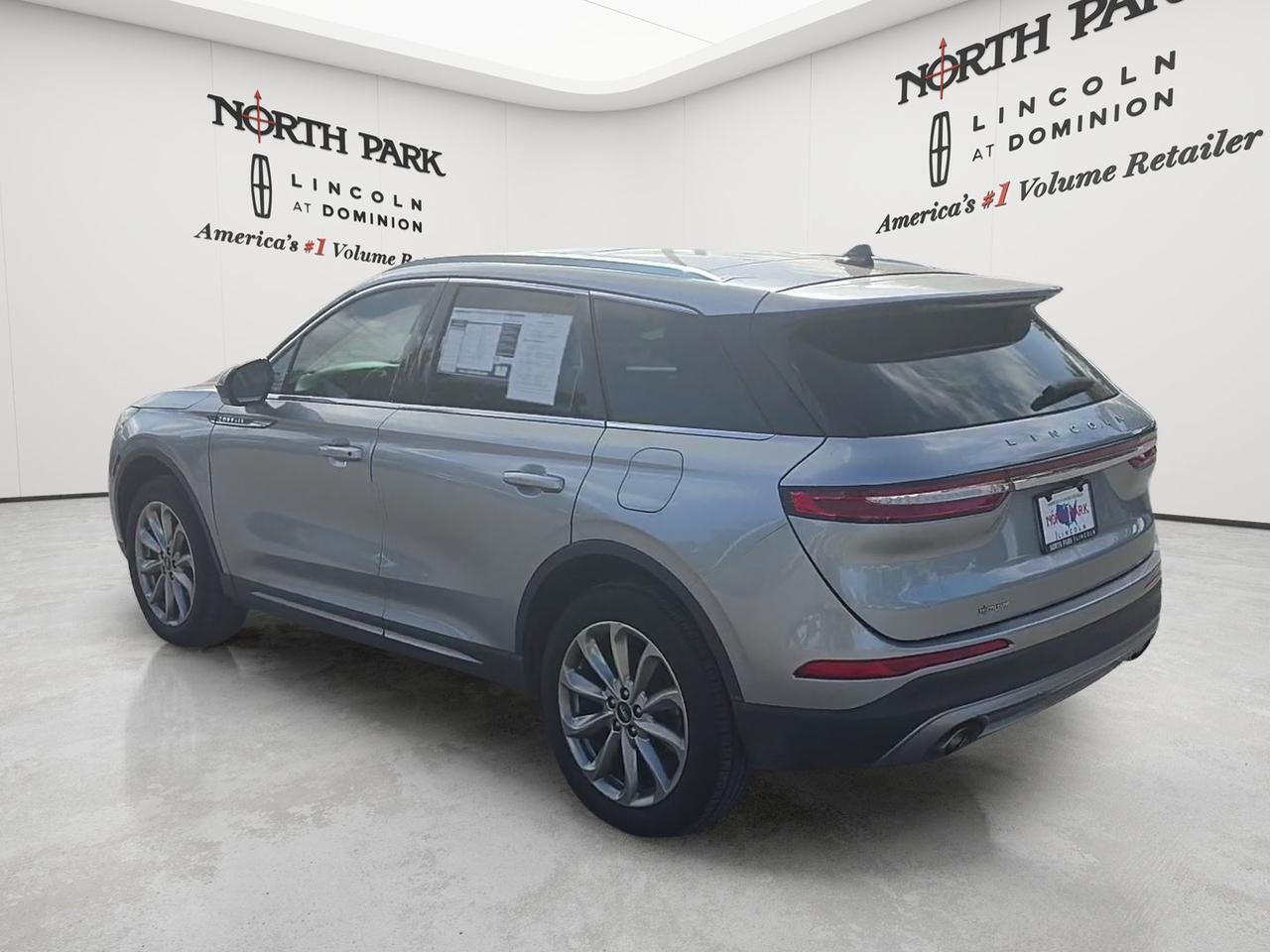 2022 Lincoln Corsair Standard