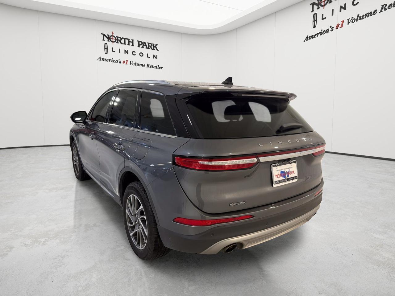 2022 Lincoln Corsair Standard