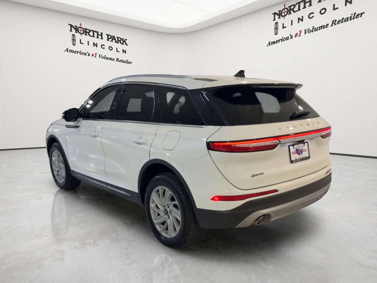 2022 Lincoln Corsair Standard