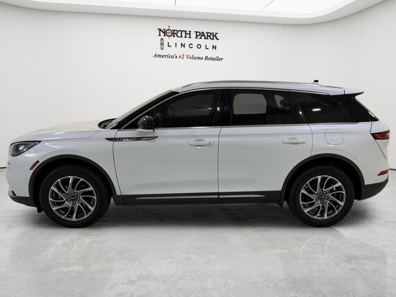 2022 Lincoln Corsair Standard