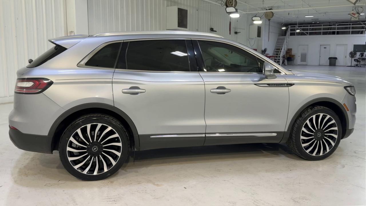 2022 Lincoln Nautilus Black Label