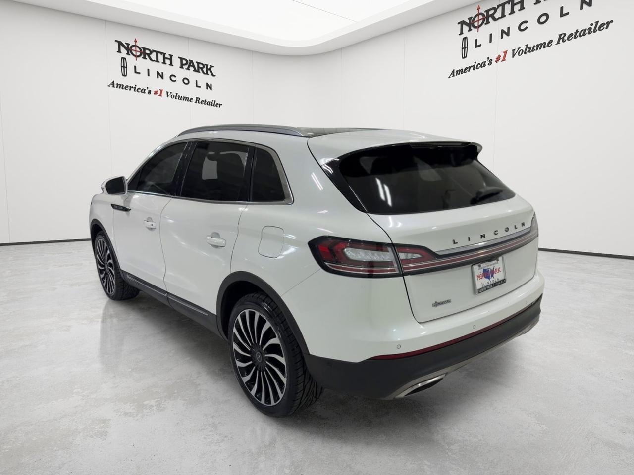 2022 Lincoln Nautilus Black Label