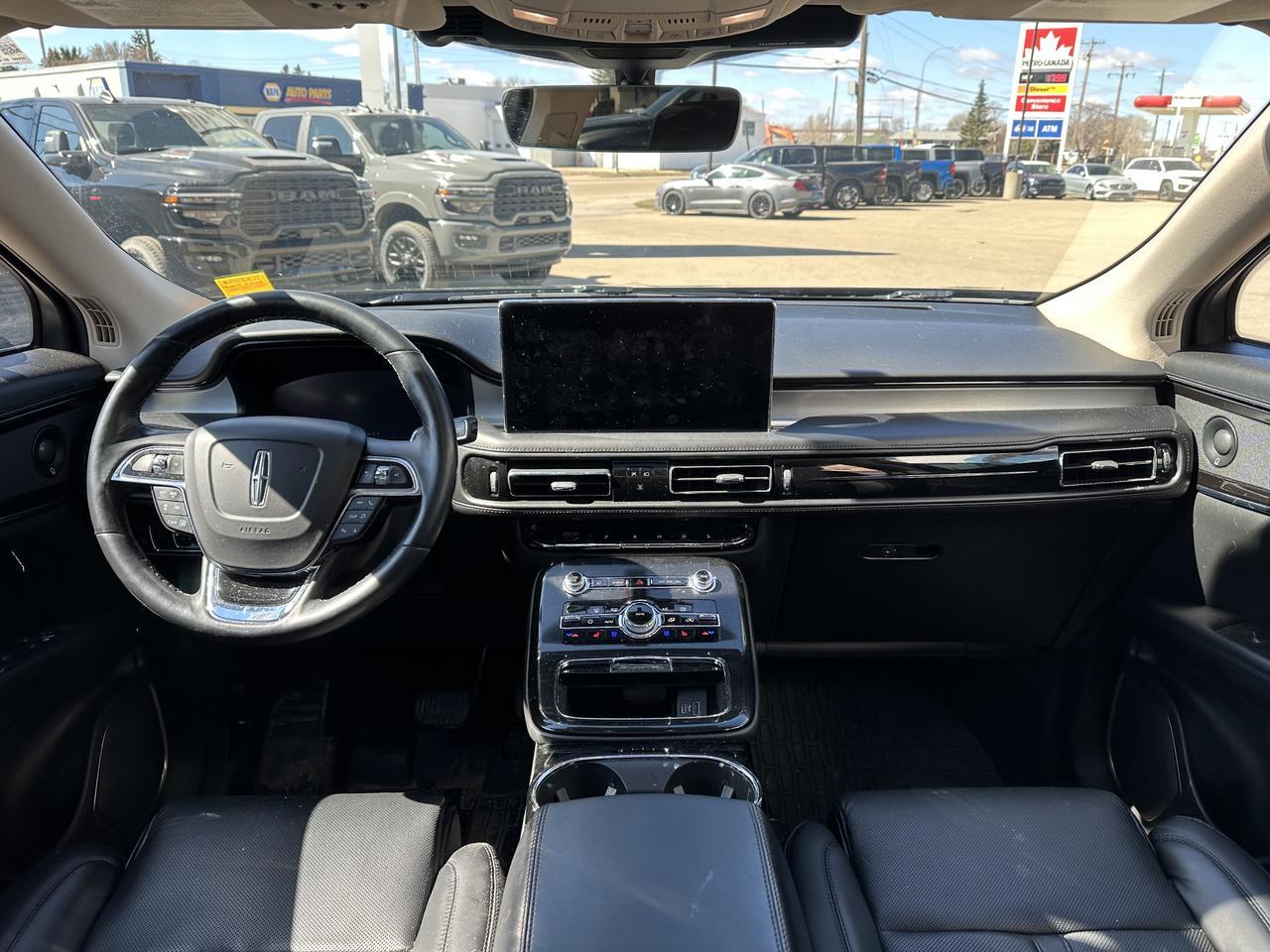 2022 Lincoln Nautilus Reserve | Leather | Massage Seats | Pano Roof | 360 Camera | Two Sets Wheel & Tire Redwater AB