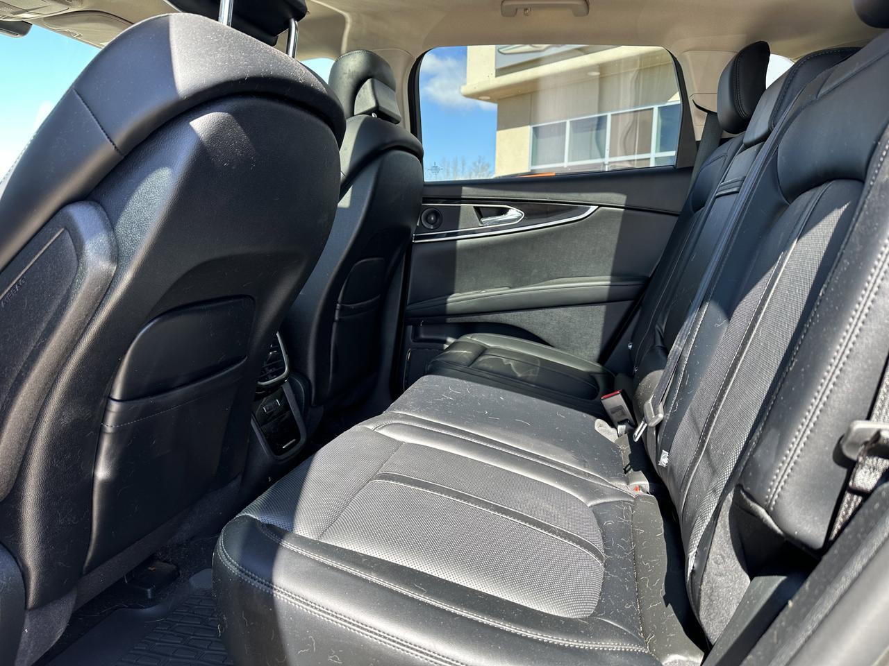2022 Lincoln Nautilus Reserve | Leather | Massage Seats | Pano Roof | 360 Camera | Two Sets Wheel & Tire Redwater AB