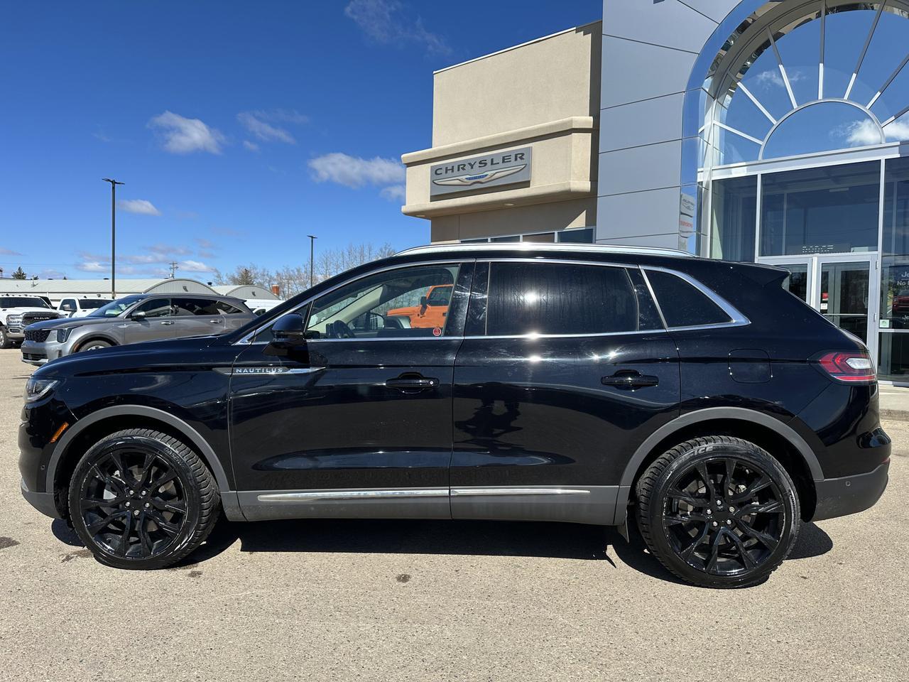 2022 Lincoln Nautilus Reserve | Leather | Massage Seats | Pano Roof | 360 Camera | Two Sets Wheel & Tire Redwater AB
