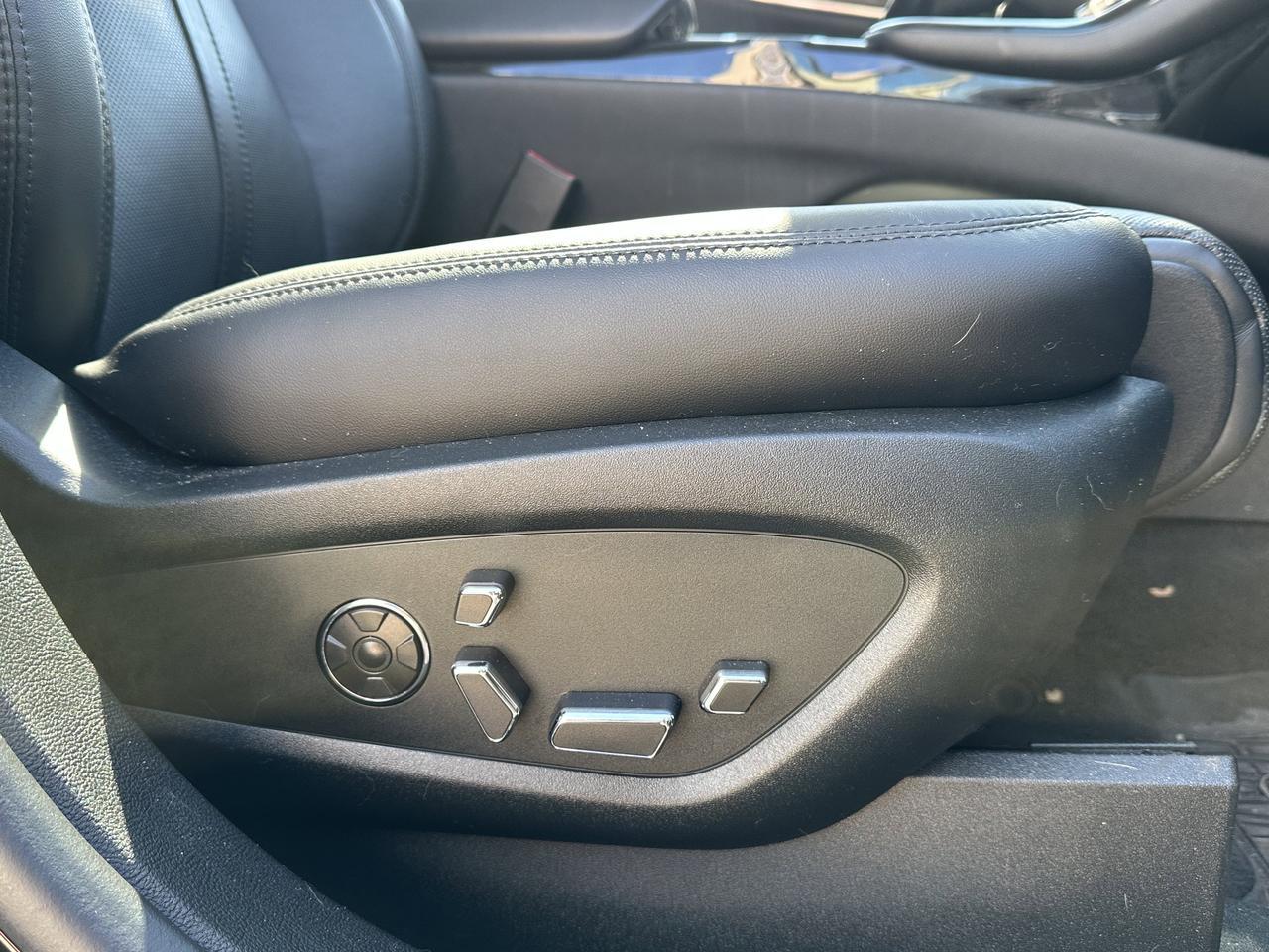 2022 Lincoln Nautilus Reserve | Leather | Massage Seats | Pano Roof | 360 Camera | Two Sets Wheel & Tire Redwater AB
