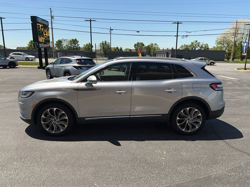 2022 Lincoln Nautilus Reserve