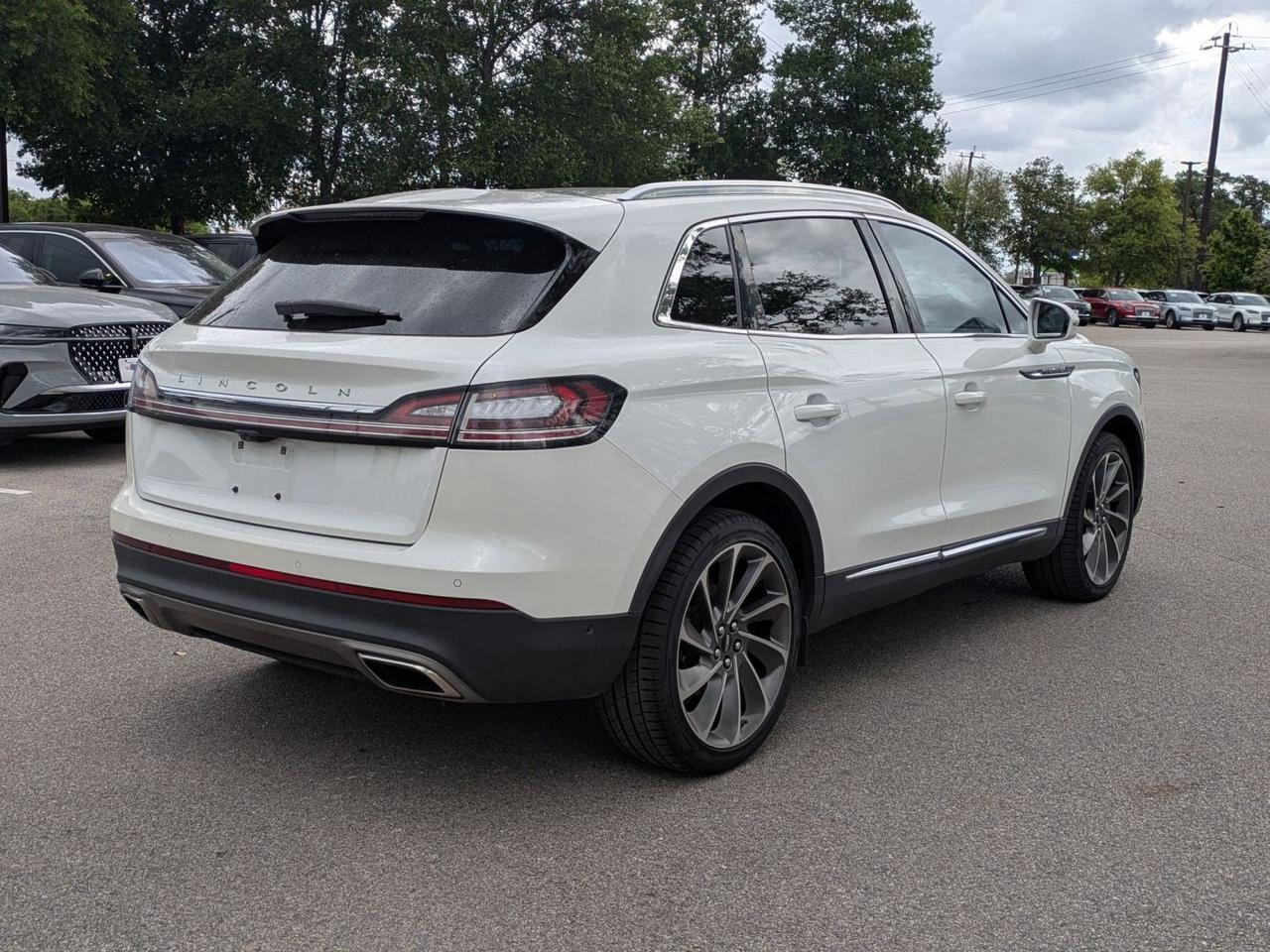 2022 Lincoln Nautilus Reserve