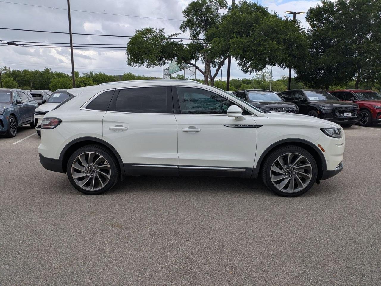 2022 Lincoln Nautilus Reserve