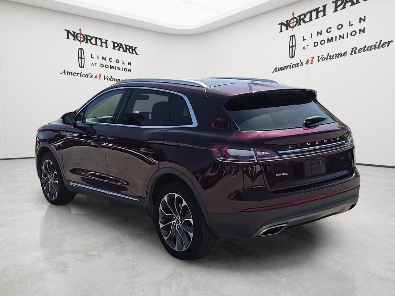 2022 Lincoln Nautilus Reserve