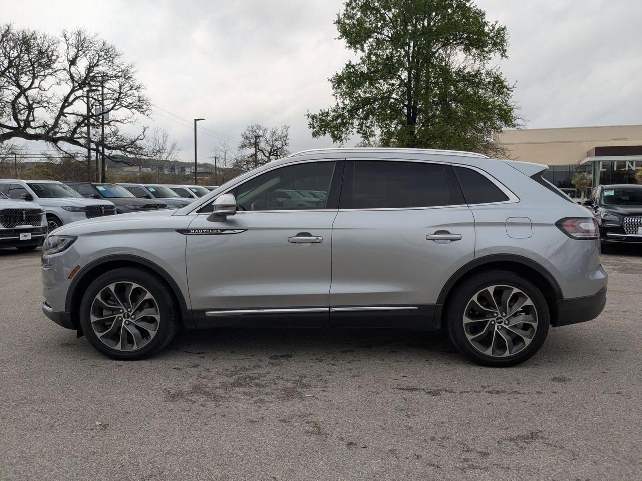 2022 Lincoln Nautilus Reserve