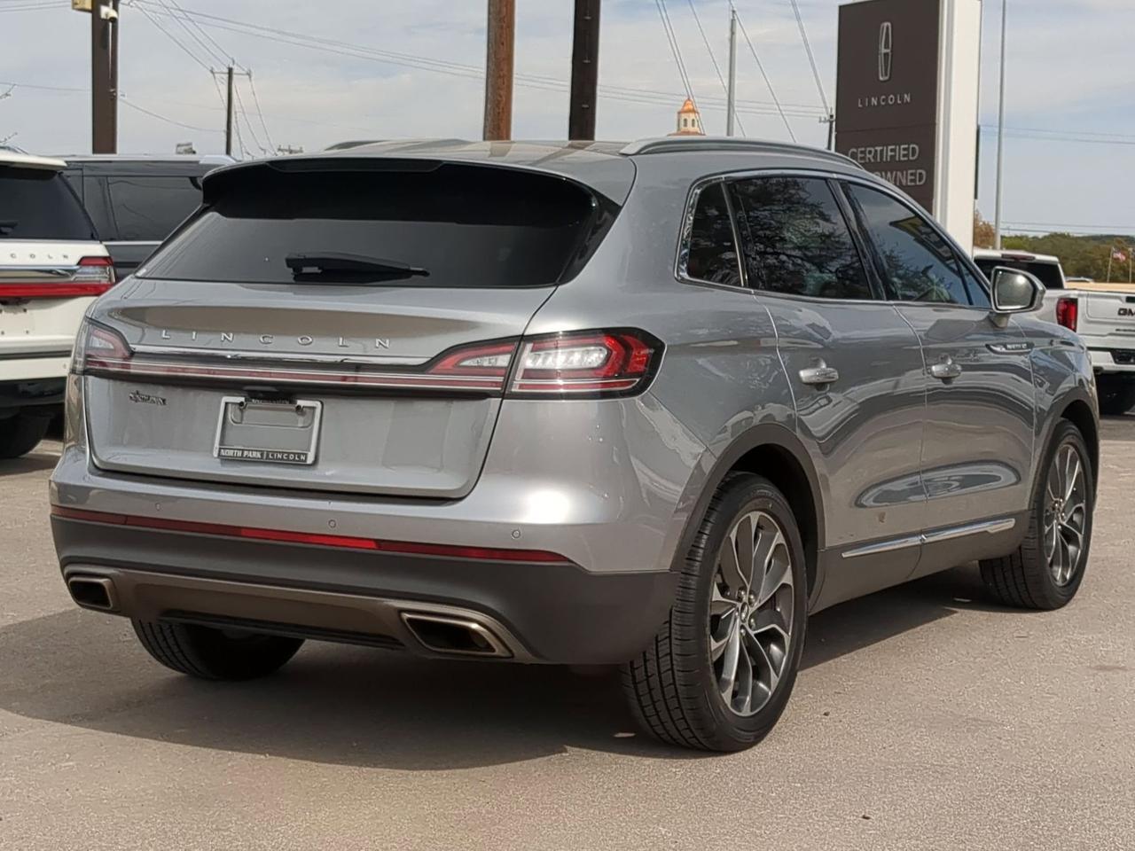 2022 Lincoln Nautilus Reserve