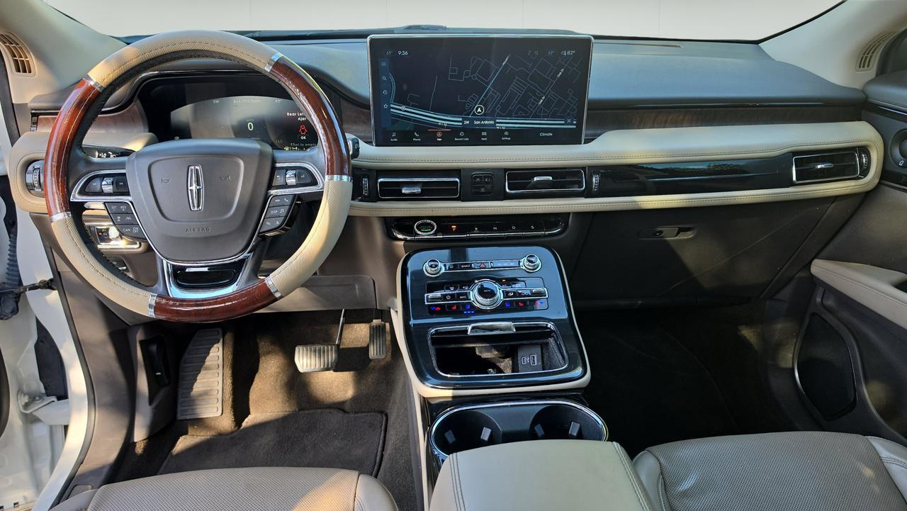 2022 Lincoln Nautilus Reserve