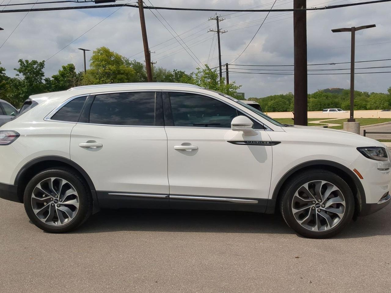 2022 Lincoln Nautilus Reserve