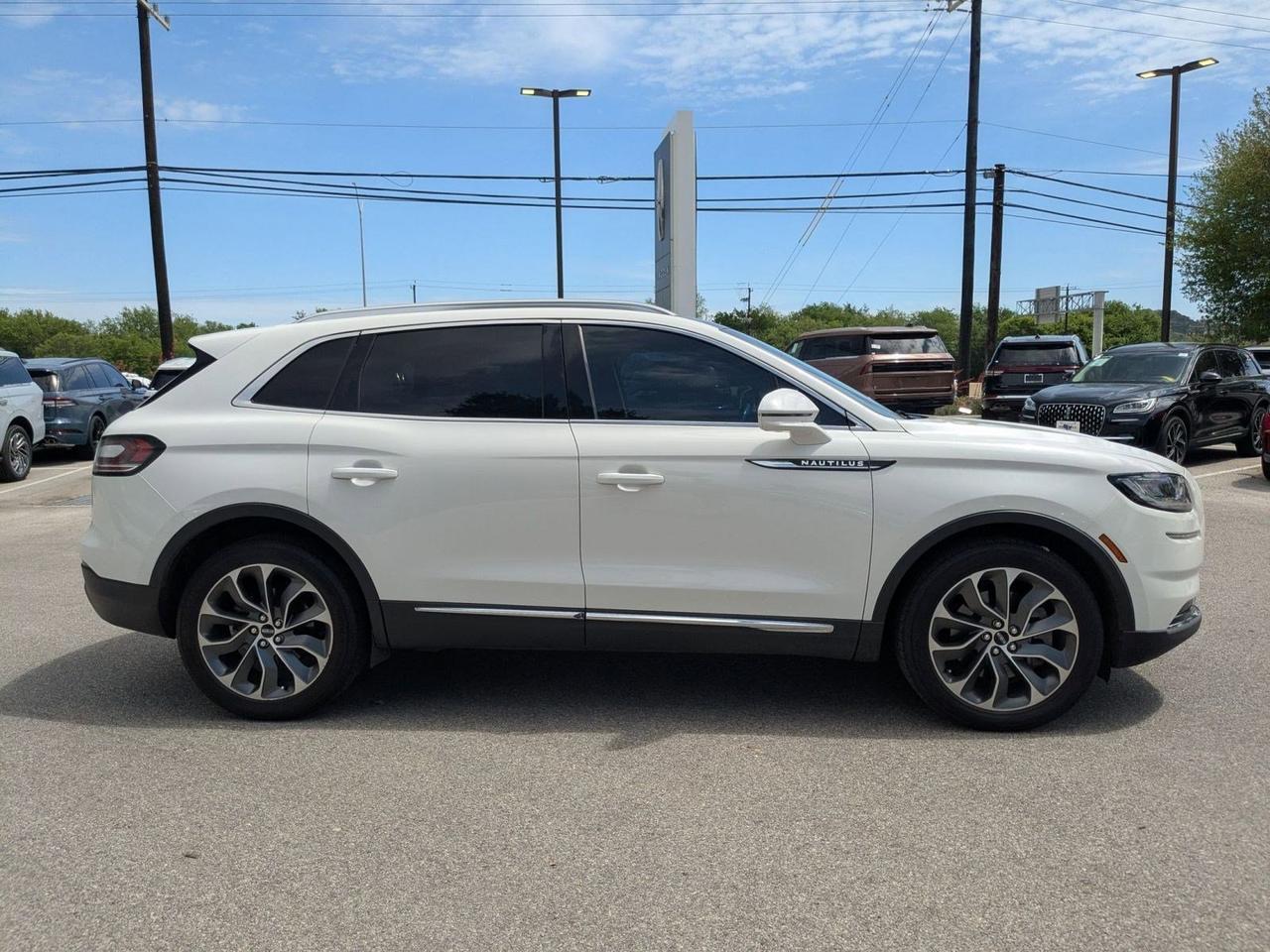 2022 Lincoln Nautilus Reserve