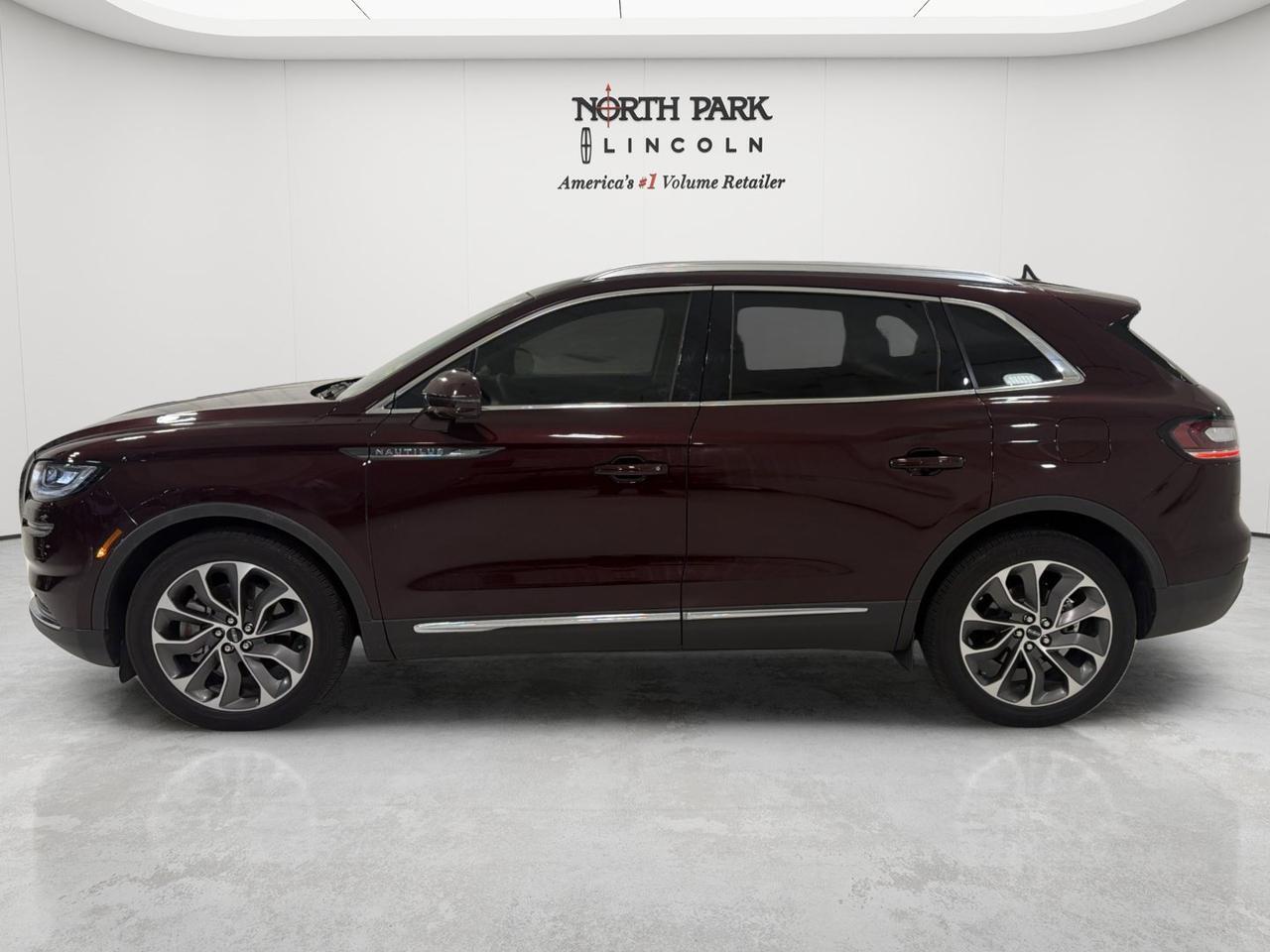 2022 Lincoln Nautilus Reserve