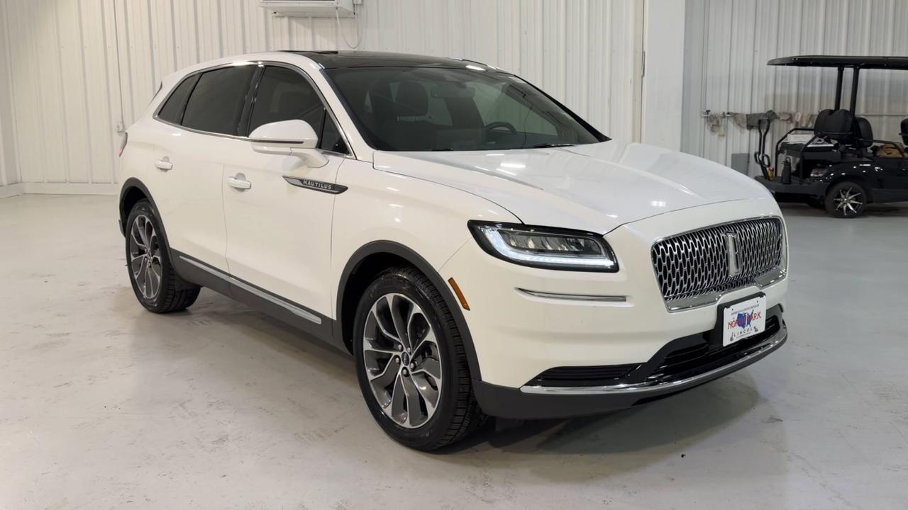 2022 Lincoln Nautilus Reserve