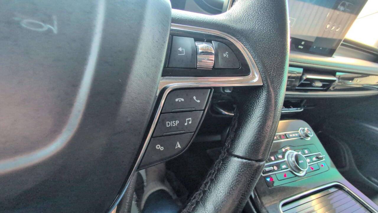 2022 Lincoln Nautilus Standard 4dr SUV Chesterfield MI