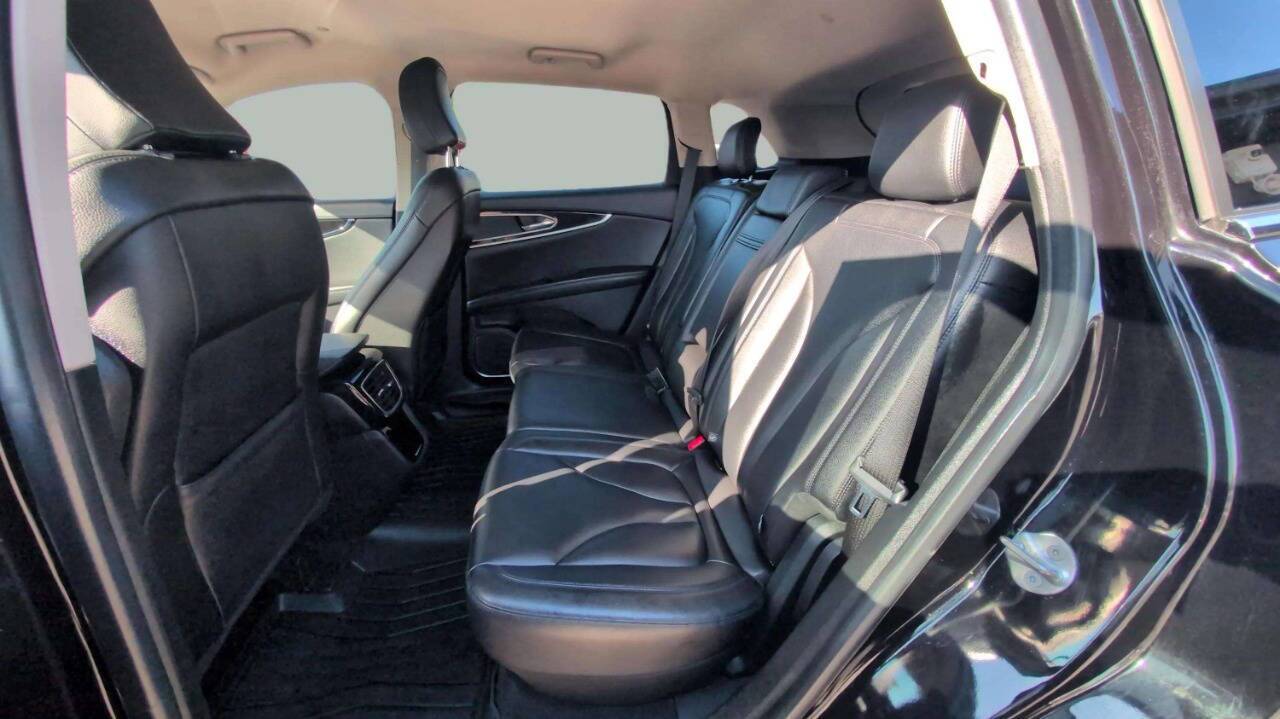 2022 Lincoln Nautilus Standard 4dr SUV Chesterfield MI