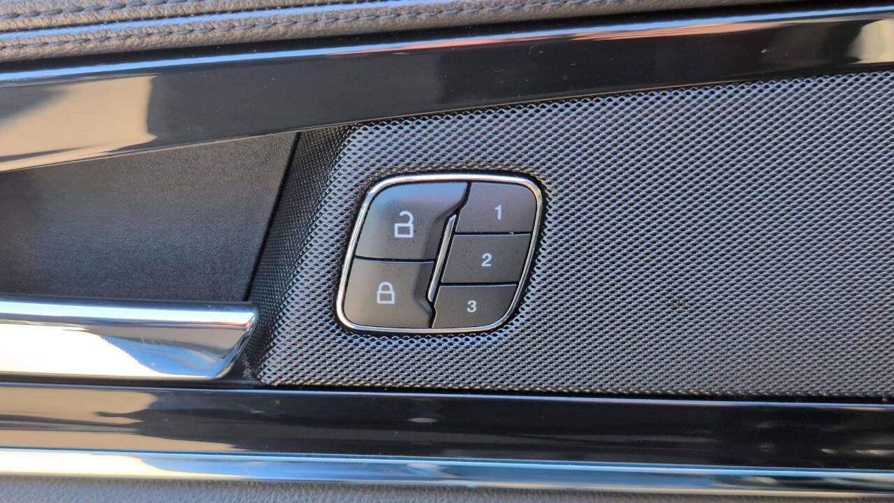 2022 Lincoln Nautilus Standard 4dr SUV Chesterfield MI