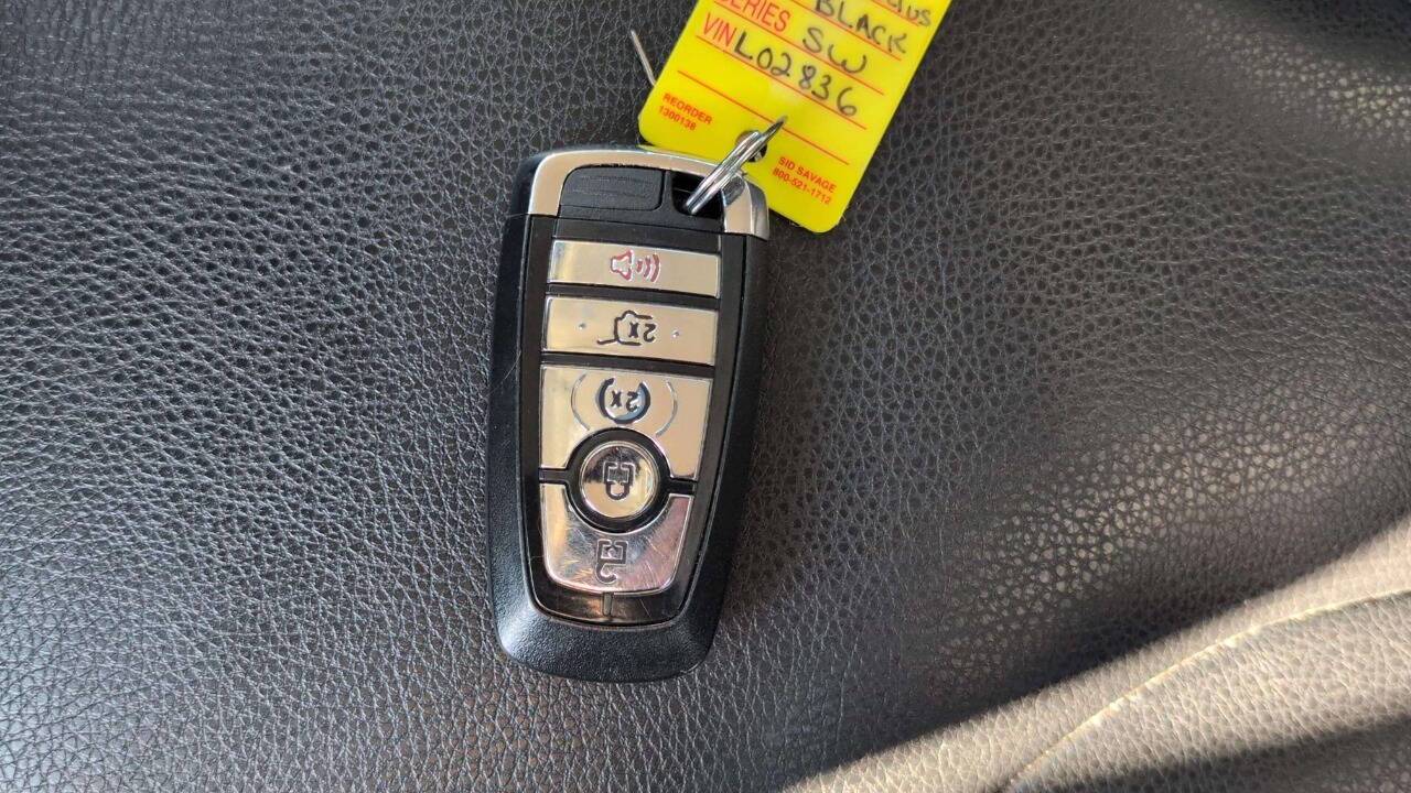2022 Lincoln Nautilus Standard 4dr SUV Chesterfield MI